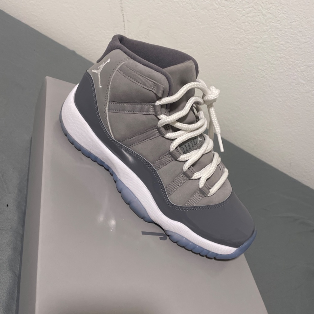 Air Jordan 11 Retro (GS) - Picture 5 of 10